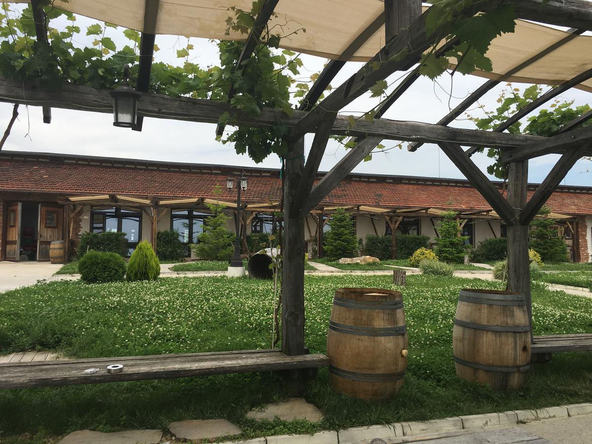Seven Generations Winery Hotel Mechka